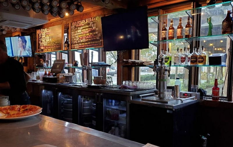 Peninsula Room (Bowers Harbor Inn) - From Web Listing (newer photo)